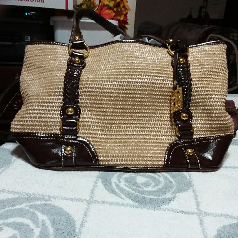 Women's straw purse